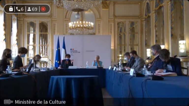 CNPS (Conseil national des professions du spectacle) : 2 ministres et 82 connectés